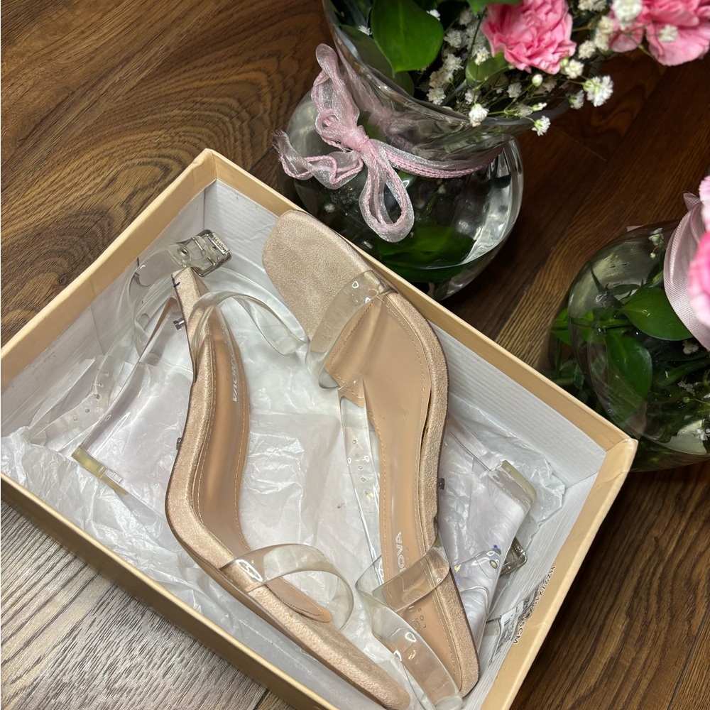 Women’s clear wedged heels
